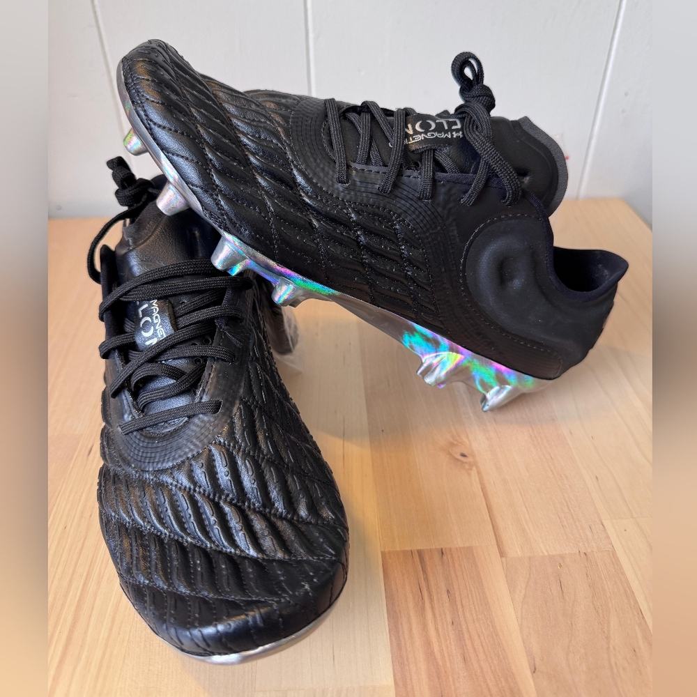 Under Armour Magnetico Clone Pro FG Soccer Cleats – Women’s Size 8 (New, No Box)